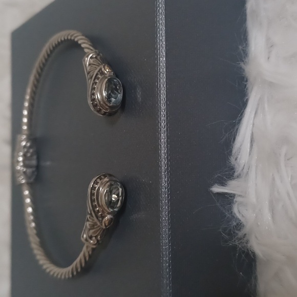 Bali Designs by Paul Manse Sterling Silver Blue Topaz Hinged Cuff NEW - Picture 3 of 8